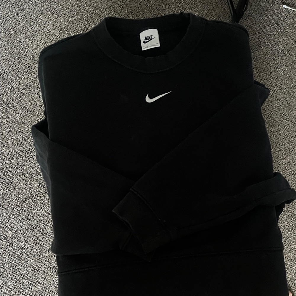 Nike Men's Black Crewneck Sweater